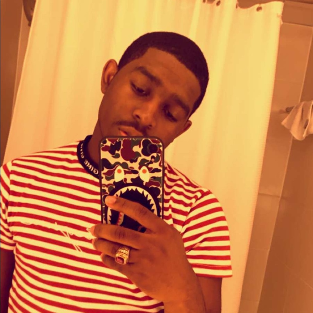 Meet your Posher, Gregory